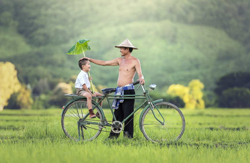 ဖခင်ဆီကနေ သားတိုင်းရဲ့ ရင်ထဲက ဖွင့်ပြောလို့မရတဲ့ လိုအပ်တဲ့ အကြောင်း အရာတွေ အများကြီးရှိပါတယ်