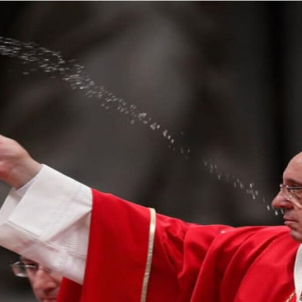 ကက်သလစ်အသင်းတော်၏ မေတ္တာရေ(Holy Water) အကြောင်း