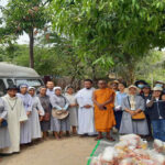 သစ္စာသုံးပါးခံသူတော်စင်(CRMDY) မှ စစ်ကိုင်းမြို့ တွင်းရှိ ငလျင်ဒဏ်ခံစားနေရသူများကို ငွေသားနှင့် အခြားပစ္စည်းများ လှူဒါန်း။