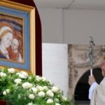 စစ်ကြောင့်အတိဒုက္ခရောက် နေသော ဂါဇာ၊ မြန်မာ နှင့် ယူကရိန်းတို့အတွက် ပုပ်ရဟန်းမင်းကြီး ဆုတောင်းပေး။