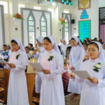 ကာဒီနယ်ချားလ်ဘို စတင်တည်ထောင်ခဲ့သော စိန့်ပေါလ်အသင်းဂိုဏ်း၀င် သီလရှင်အသစ်သုံးပါး ပထမ ကတိသစ္စာခံယူ။