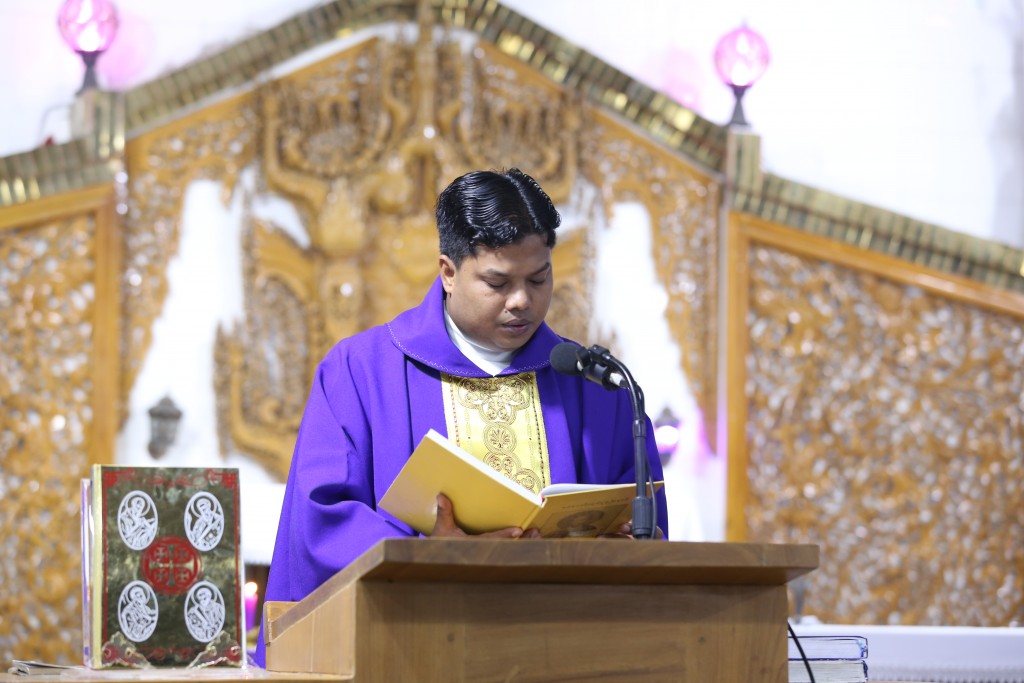 Ash Wednesday @ Mandalay Cathedral