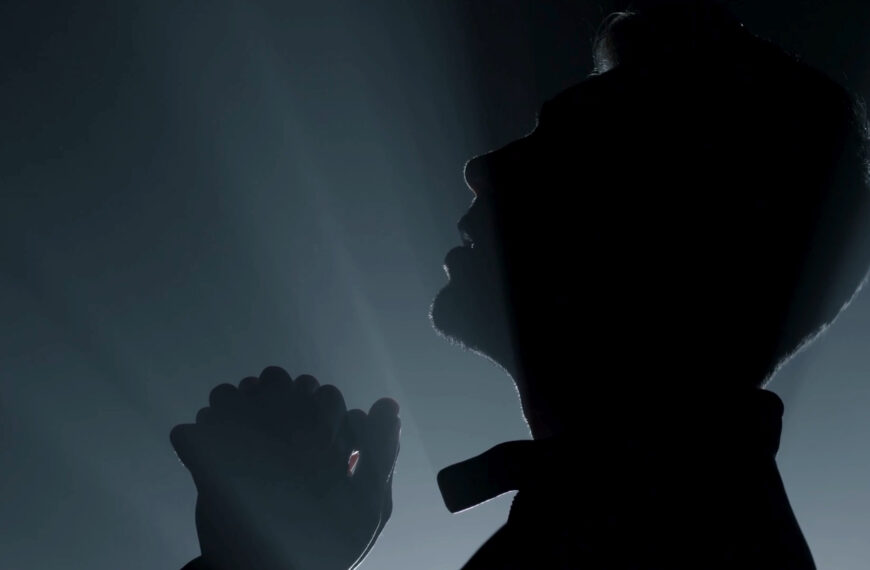 (ဖန်ဆင်းခြင်း) လူတိုင်းလူတိုင်းသည် ရှာပုံတော်သုံးမျိုးထွက်နေကြတယ်။