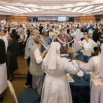 ဩဂုတ်လ (၁၄) ရက်နေ့၊ ငြိမ်းချမ်းရေးအတွက်၀ါရှောင် ဆုတောင်းကြရန် သူတော်စင်များအဖွဲ့ အကြီးအကဲကြေညာ။