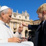 ရဟန်းမင်းကြီးက နေ့စဉ်ပါစကားပွဲတော်ကိုကျင်းပနိုင်ရန်အသင့်ရှိပါဟုဘုရားဖူးများအားတိုက်တွန်း။