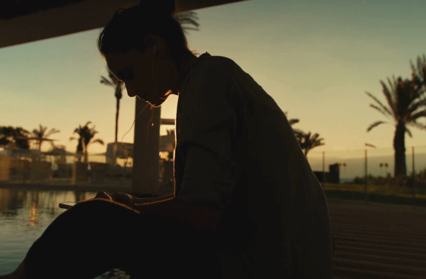 မှန်ကန်တဲ့ ဘဝနေထိုင်နည်းကို ပြောင်းလဲဖို့ နောက်ကျတဲ့အချိန်မှ သိမြင်တတ်လာကြတယ်။