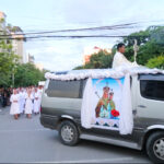 ဗေလန်ကန်နီကျန်းမာခြင်းမယ်တော်ပွဲနေ့ စီတန်းလှည့်လည်ခြင်း။