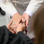 စစ်ဘေးသင့်ဒေသများတွင် ငြိမ်းချမ်းရေးရရှိစေရန် အောက်တိုဘာလအတွင်း ကက်သလစ်ဘာသာဝင်များအား နေ့စဉ်ပုတီးစိပ်ဆုတောင်းရန် ပုပ်ရဟန်းမင်းကြီးလီယို တိုက်တွန်း။