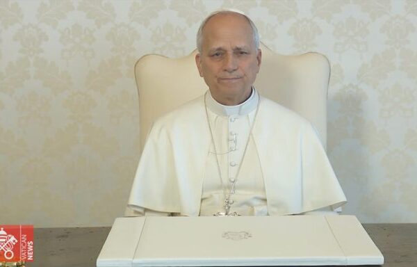 ဘာသာတူများအားလုံးသာသနာပြုတနင်္ဂနွေနေ့၌ ပါ၀င်ကြရန်ရဟန်းမင်းကြီးတိုက်တွန်း။