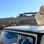 ခရစ်တော်၏ ရှင်ပြန်ထမြောက်ခြင်းသည် လူ့သမိုင်း၏ မှောင်မိုက်ခြင်းဆီသို့ မျှော်လင့်ခြင်းအလင်းယူ ဆောင်လာပေးခြင်းဖြစ်သည်။