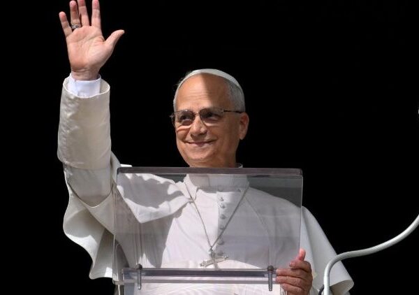 ကျွန်ုပ်တို့သည်ခရစ္စတူးသခင်နှင့်ပျော်ရွှင်စွာလျှောက်လှမ်းရမည့်သူများဖြစ်ကြသည်ဟုရဟန်းမင်းကြီးမိန့်ကြား။