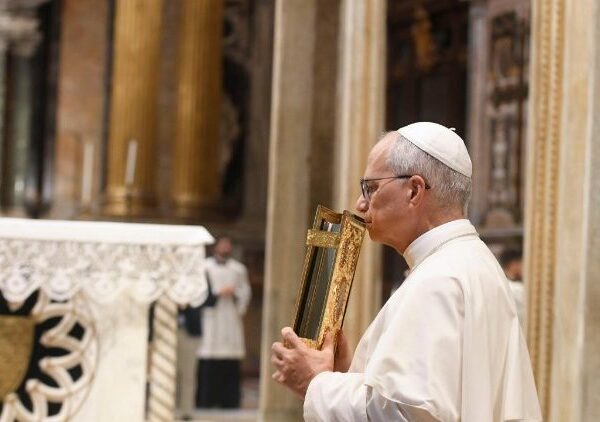 လူငယ်များသမ္မာကျမ်းစာကိုလွယ်ကူစွာရင်းနှီးနိုင်ရန်လိုဟု ရဟန်းမင်းကြီးမိန့်ကြား။