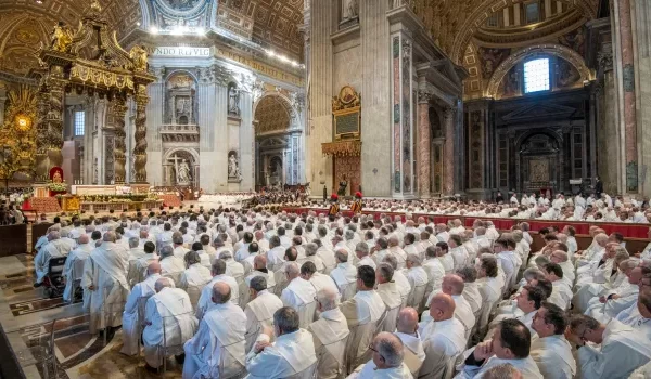 ကက်သလစ်သာသနာ၏အမှုတော်ဆောင်ထဲ၌အမျိုးသမီးဦးပဥ္စင်းအခန်းကဏ္ဍအားခွင့်မပြုနိုင်သေးဟုတာ၀န်ရှိကော်မရှင်ကပြောကြား။