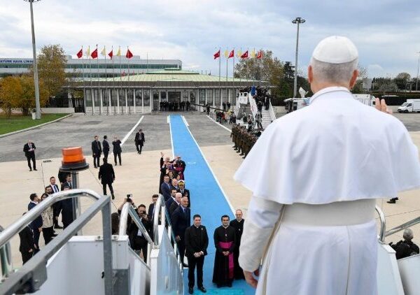 ရဟန်းမင်းကြီးလီယို (၁၄) လက်ဘနွန်နိုင်ငံသို့ကြွရောက်။ 