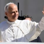 နှစ်ဟောင်းမှ နှစ်သစ်သို့ ကူးပြောင်းရာတွင် အရာရာကို ဘုရားသခင်ထံ အပ်နှံကြပါစို့။