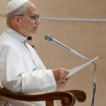 ပုပ်ရဟန်းမင်းကြီး လီယို (၁၄) က အီတလီသတင်းစာ La Repubblica ၏ နှစ် ၅၀ ပြည့် အထိမ်းအမှတ် အတွက် ဆုမွန်ကောင်းများ ပေးပို့။