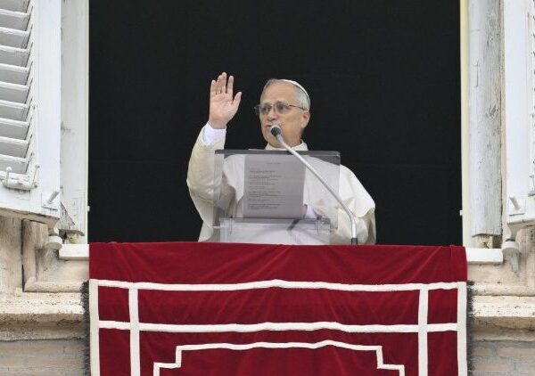 ဘုရားသခင်၏ ရှေ့မှောက်တွင် ကျွန်ုပ်တို့သည် အဖိုးတန်လှပါသည်။