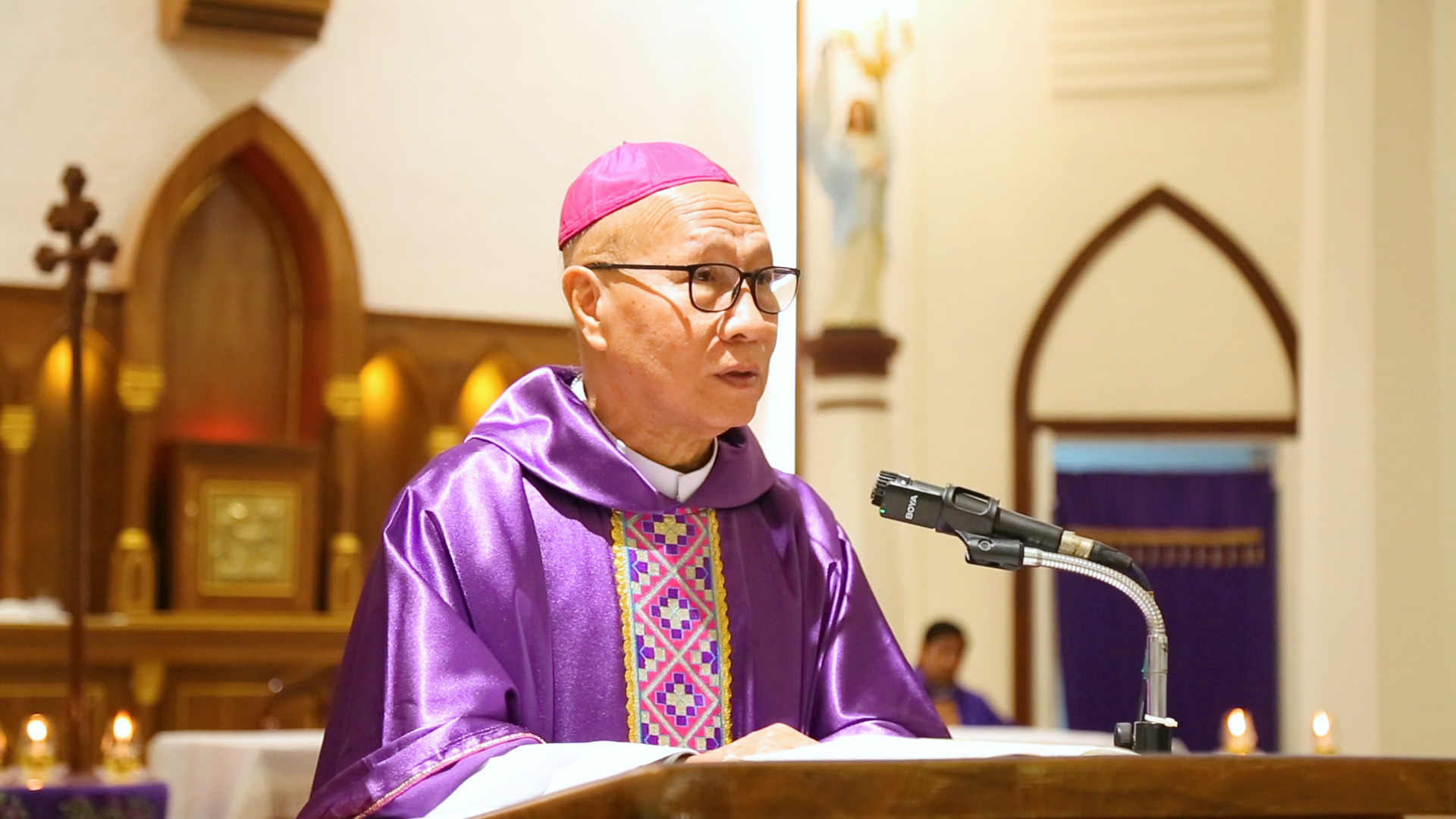 ဝါကြီးဝင်ဝါကြီးဝင်သည့် ပြာခံဗုဒ္ဓဟူးနေ့ဩဝါဒတရား။