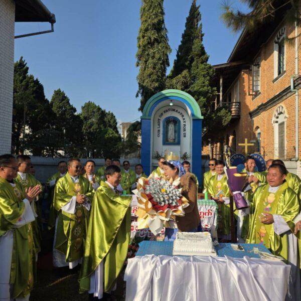 မီးဖိုချောင်ထဲက မေတ္တာရှင် သို့မဟုတ် ရဟန်းလောင်းတွေရဲ့ မိခင်တစ်ပါး။