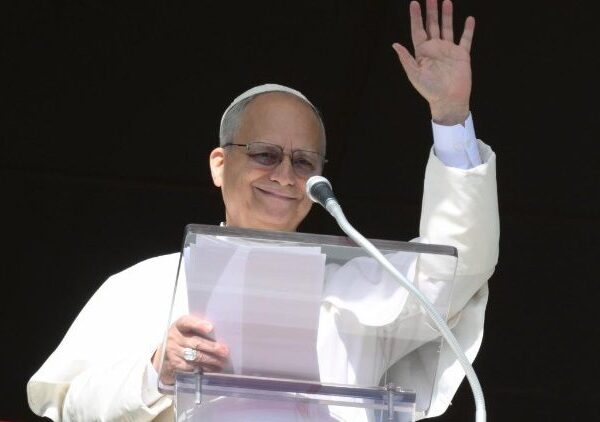 မင်္ဂလာတရားတော်များသည်ပျော်ရွှင်ခြင်း၏အတိုင်းအတာတစ်ခုဖြစ်လာခြင်း။