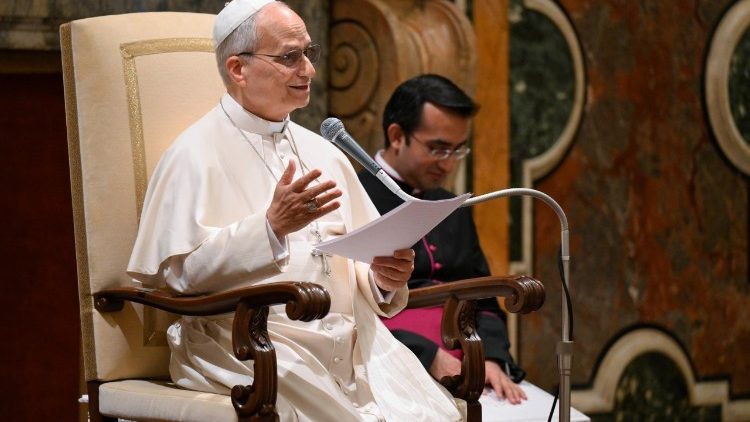 သတင်းအချက်အလက်သည် ဝါဒဖြန့်ချီရေးကိရိယာ မဖြစ်စေရ။