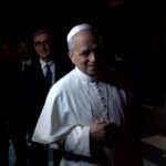 အာဏာပိုင်များအနေဖြင့် အပစ်အခတ်ရပ်စဲရေးနှင့် ငြိမ်းချမ်းရေးကို ဆွေးနွေးပွဲများမှတစ်ဆင့် ဖော် ဆောင်ရမည်