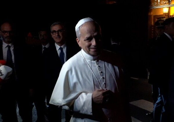 အာဏာပိုင်များအနေဖြင့် အပစ်အခတ်ရပ်စဲရေးနှင့် ငြိမ်းချမ်းရေးကို ဆွေးနွေးပွဲများမှတစ်ဆင့် ဖော် ဆောင်ရမည်