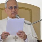 လက်ဘနွန်တွင် ပျံလွန်သွားသော ဘုန်းတော်ကြီးအတွက် ပုပ်ရဟန်းမင်းကြီး ဝမ်းနည်းကြေ ကွဲ ကြောင်း နှင့် အရှေ့အလယ်ပိုင်း ငြိမ်းချမ်းရေးအတွက် ဆုတောင်းခြင်း။