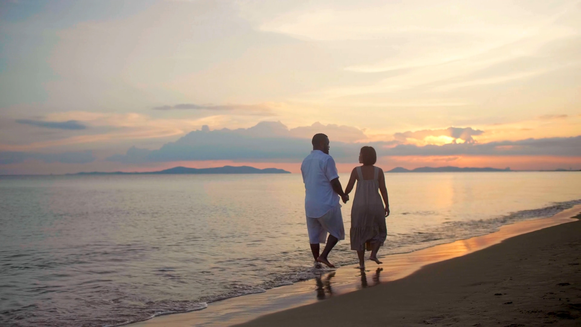 လက်တွဲဖော်နှစ်ယောက် စကားများ ရန်ဖြစ်ခဲ့မယ်ဆိုရင် အမြန် ဆုံးနားလည်ခွင့်လွှတ်ပေးလိုက်ပါ။