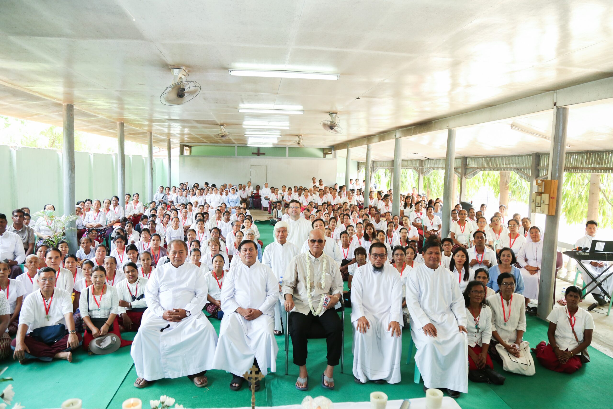 နှစ်ပေါင်း( ၂၅)နှစ်ကျော်မယ်တော့်တမန်တော်အသင်းအား လိုလေသေးမရှိ ကူညီထောက်ပံ့ပေးခဲ့သည့် ကျေးဇူးရှင် ဦးမြင့်ဝေအားကျေးဇူးတင် ဂုဏ်ပြုပွဲမစ္ဆားတရား။