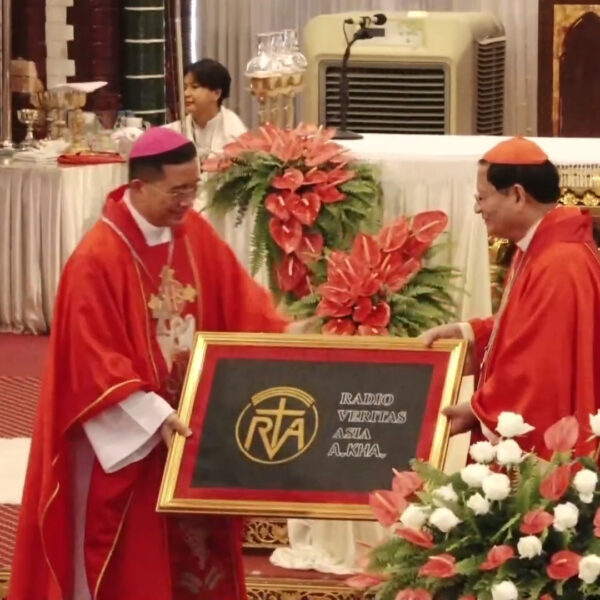 မြန်မာ နိုင်ငံဆိုင်ရာ RVA ထုတ်လွှင့်တင်ဆက်မှုကို ဘာသာစကား နှစ်မျိုးထပ်မံတိုးချဲ့ထုတ်လွှင့်။