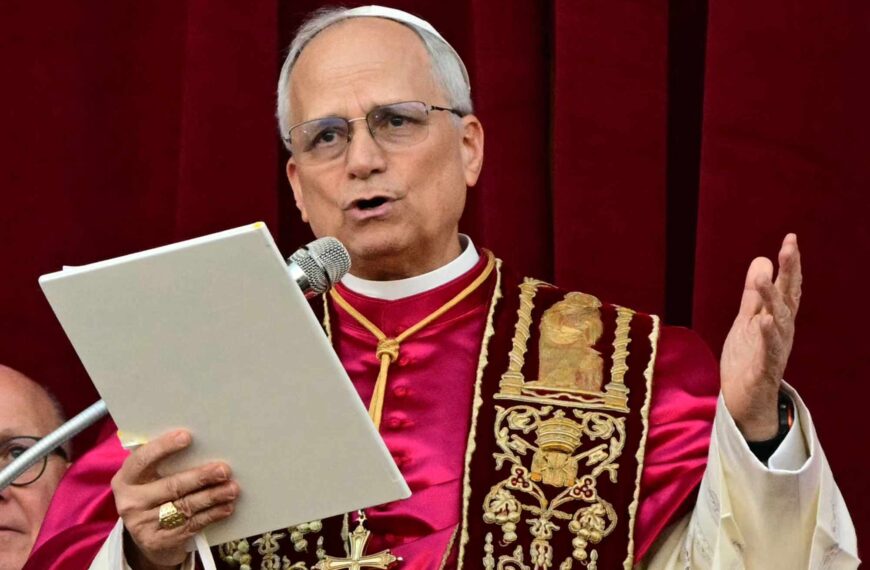 Regina Caeli (ကောင်းကင်ဘုံဘုရင်မ) မေတ္တာတော်ကို ရွတ်ဆိုစဥ် ပုပ်ရဟန်းမင်းကြီး၏မိန့်ကြားချက် များ။