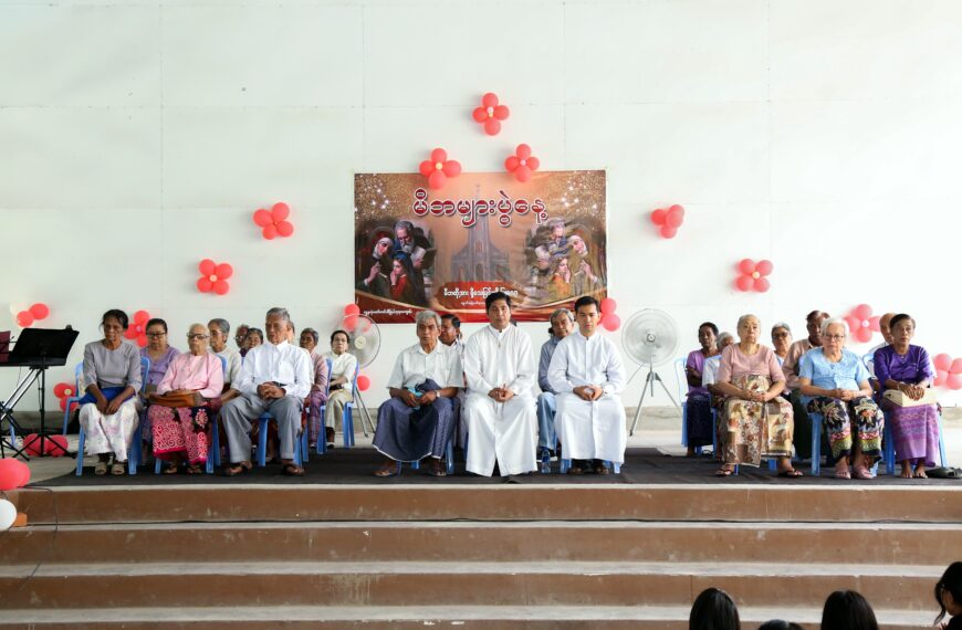စိန့်ဂျော်ကင်းနှင့် စိန့်အန်နား တို့အားဂုဏ်ပြုသည့် မိဘများပွဲနေ့ကျင်းပ။