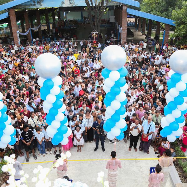 စိပ်ပုတီးမယ်တော်သခင်မပွဲနှင့် မယ်တော်ခန်းမကျောင်းဆောင်သစ်ဖွင့်ပွဲကျင်းပ။